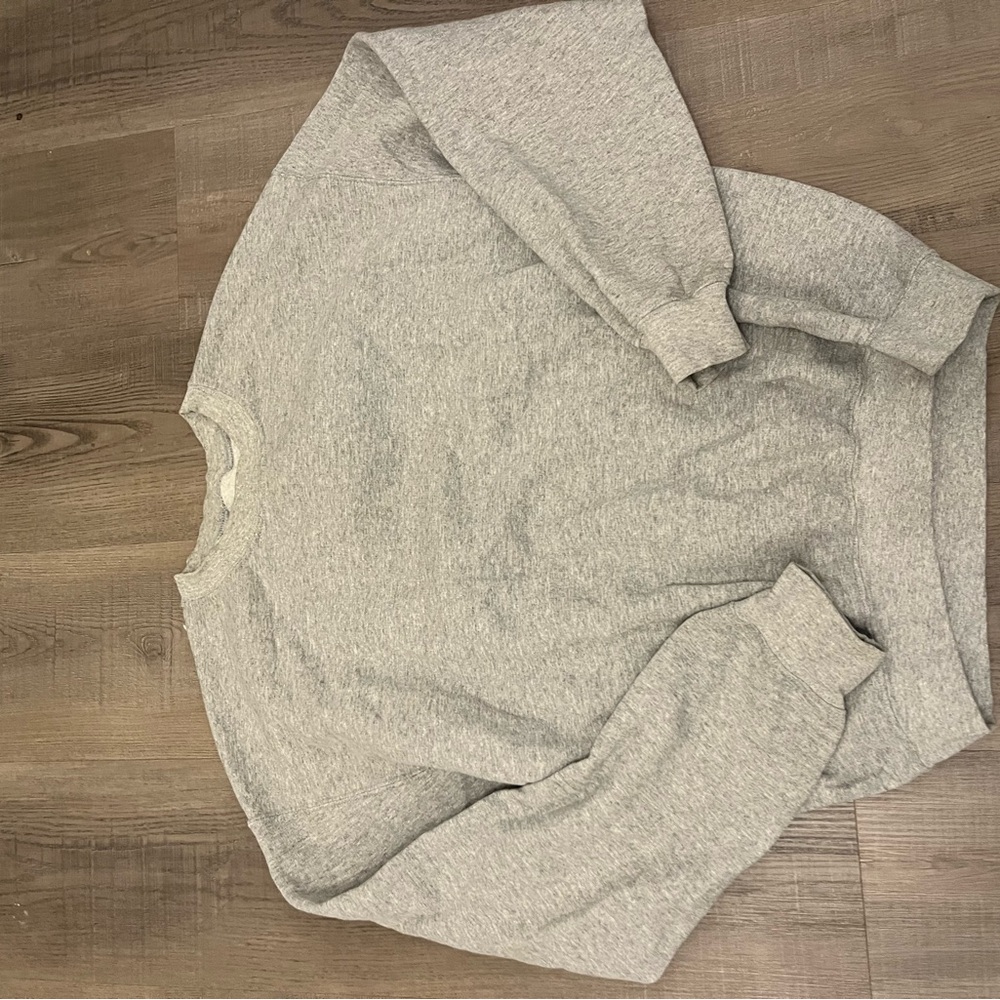 PrettyLittleThing Heather Gray Sweatshirt